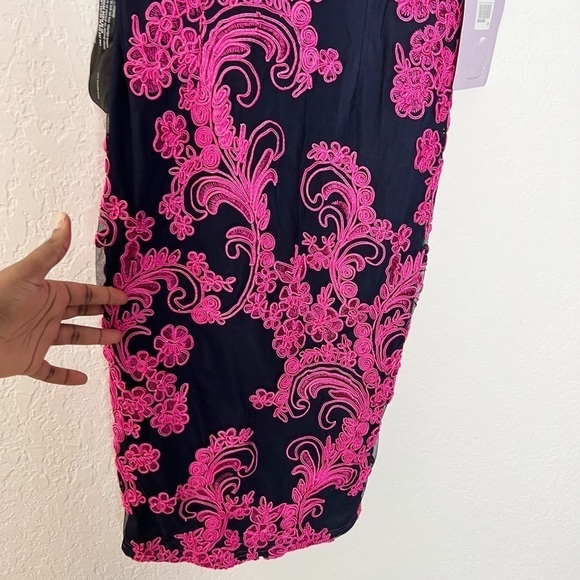 JS COLLECTION EMBROIDERED SHIFT DRESS - Picture 4 of 10